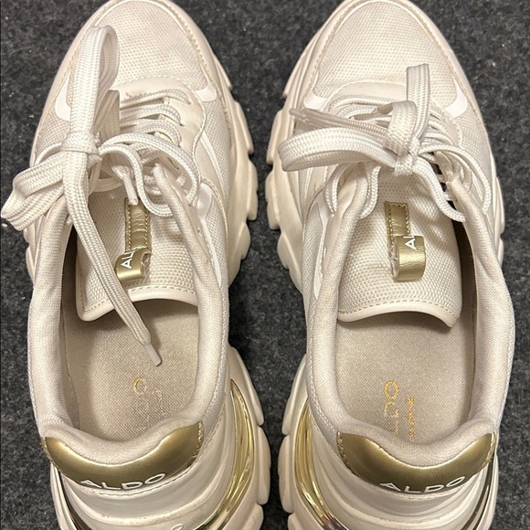 Aldo Cream and Gold Sneakers - Picture 3 of 5